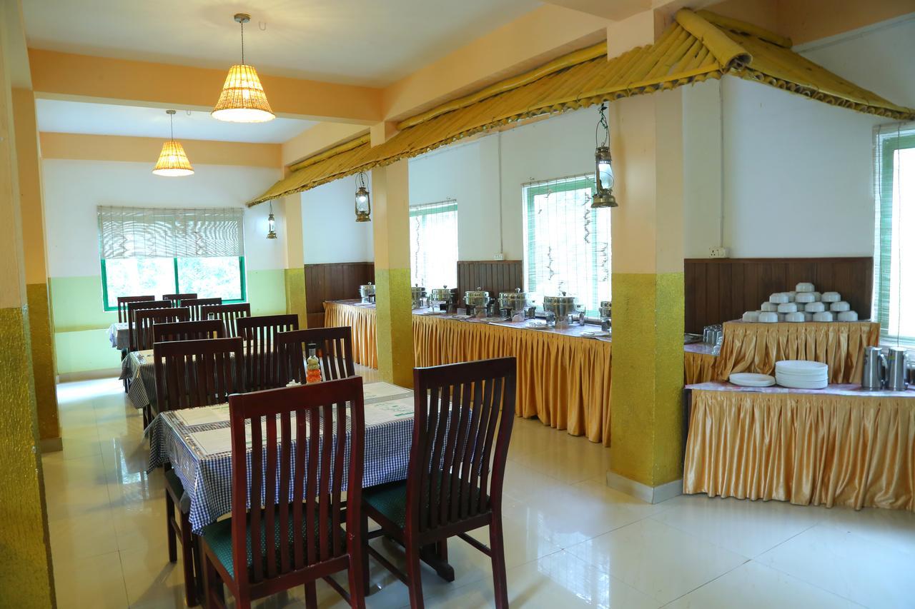 مونار Oyo 4651 Woodpecker Resort المظهر الخارجي الصورة